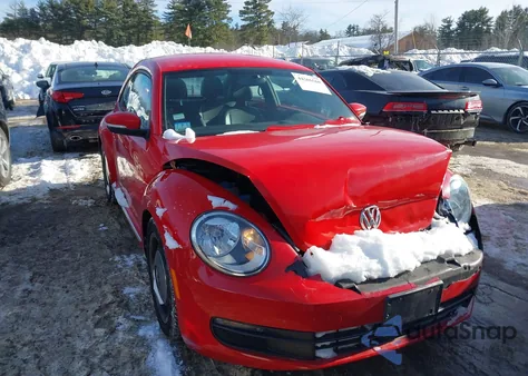 2012 Volkswagen Beetle 2.5L z USA, uszkodzony, nr VIN 3VWJP7AT9CM601746